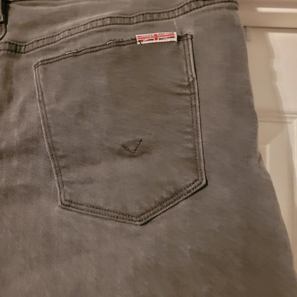 Hudson faded gray mini skirt size 8/29 - Picture 4 of 11